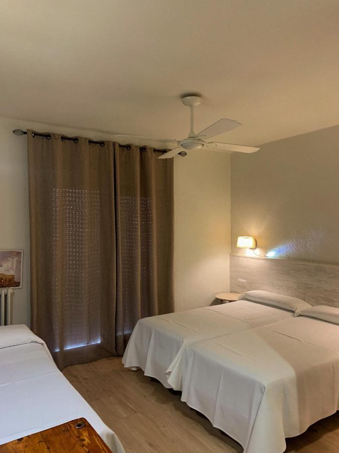 Hotel & Restaurant Figueres Parc Els Hostalets  Luaran gambar