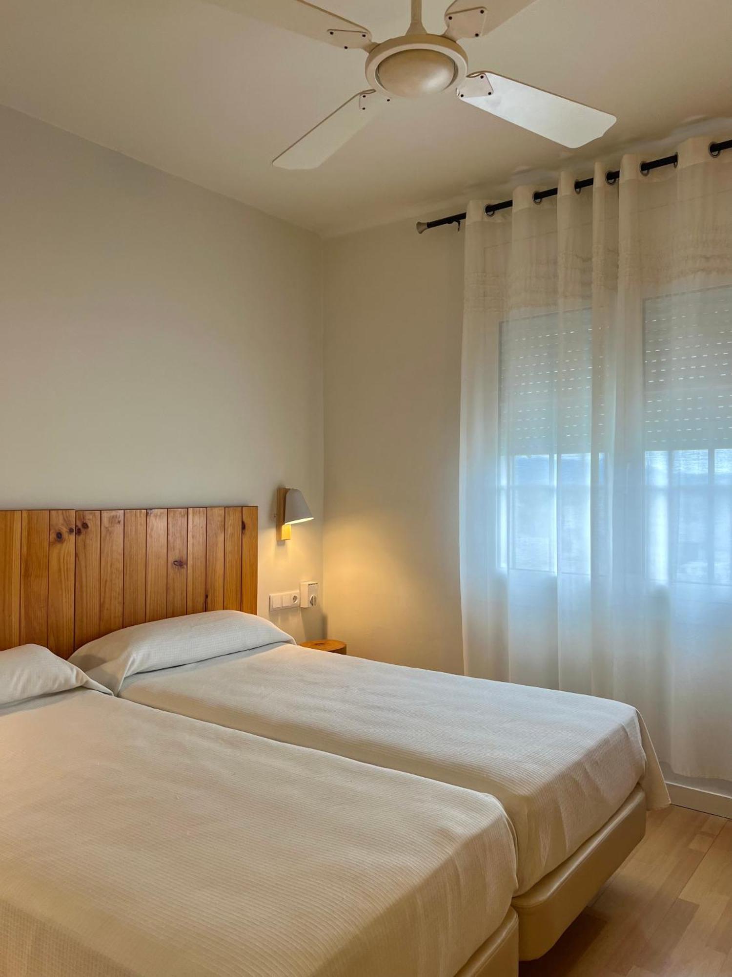 Hotel & Restaurant Figueres Parc Els Hostalets  Luaran gambar
