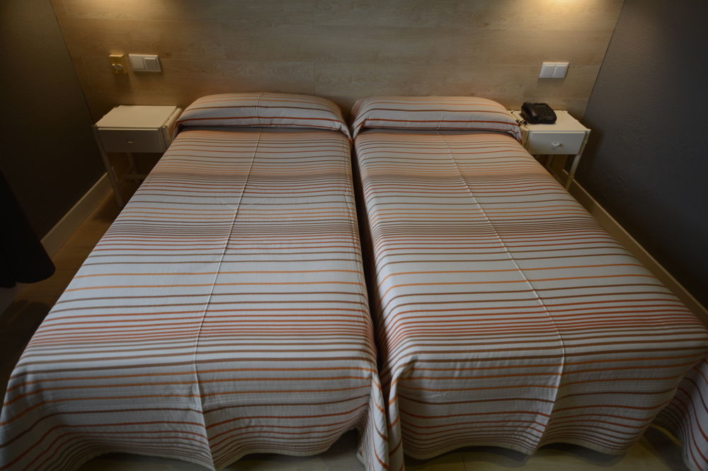 Hotel & Restaurant Figueres Parc Els Hostalets  Luaran gambar
