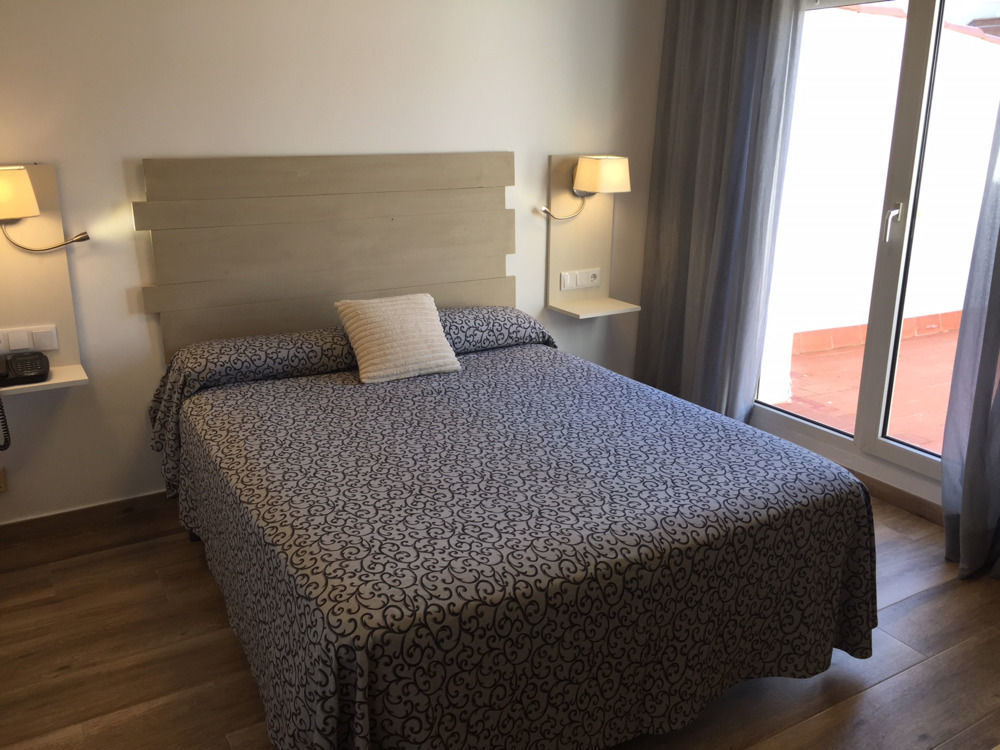 Hotel & Restaurant Figueres Parc Els Hostalets  Luaran gambar