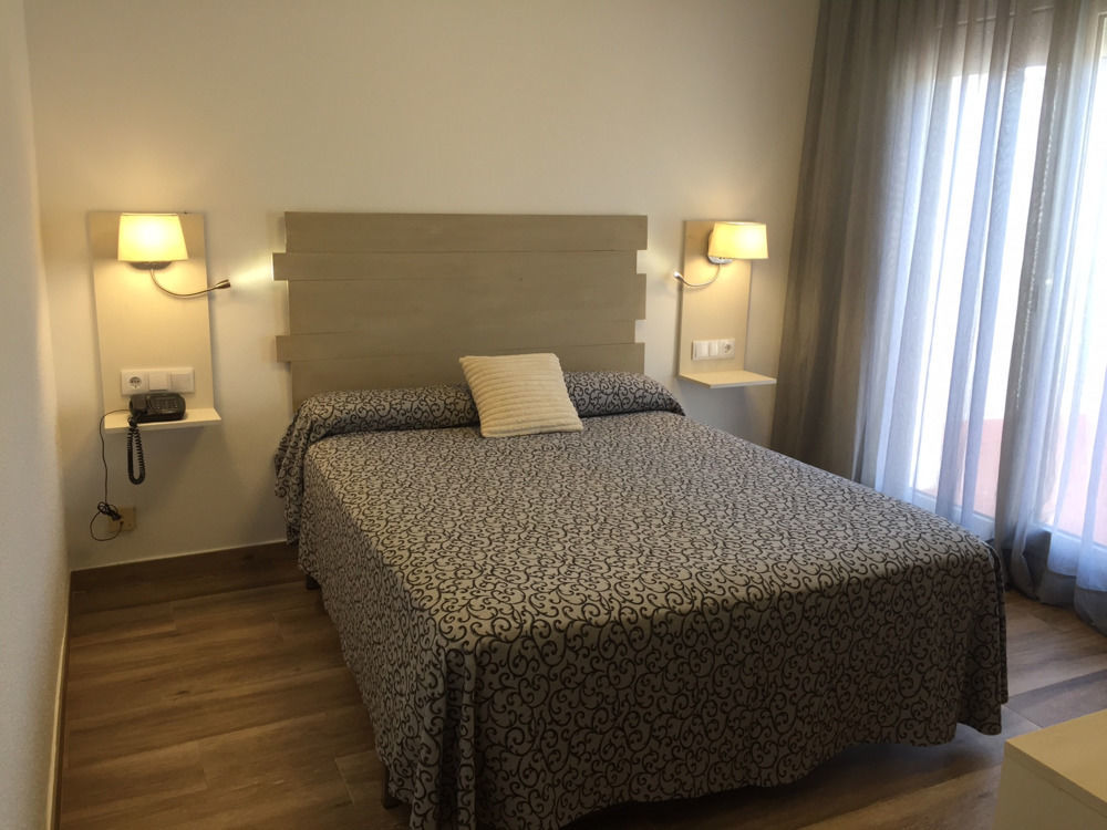 Hotel & Restaurant Figueres Parc Els Hostalets  Luaran gambar